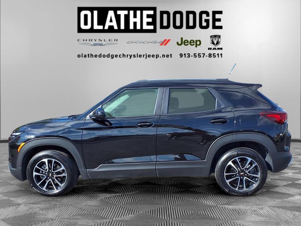 used 2025 Chevrolet TrailBlazer car, priced at $23,331