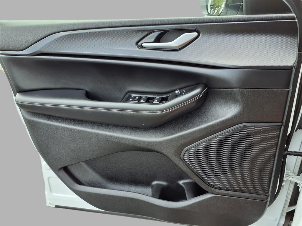 used 2023 Jeep Grand Cherokee L car, priced at $25,699