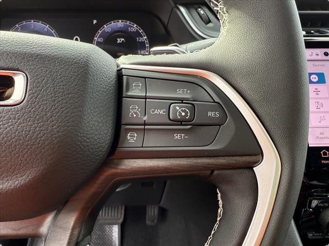 new 2025 Jeep Grand Cherokee car, priced at $49,183