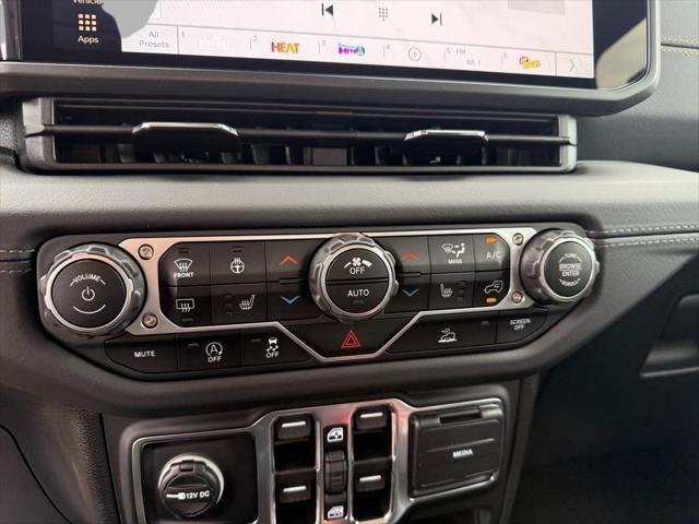 new 2025 Jeep Gladiator car, priced at $41,150