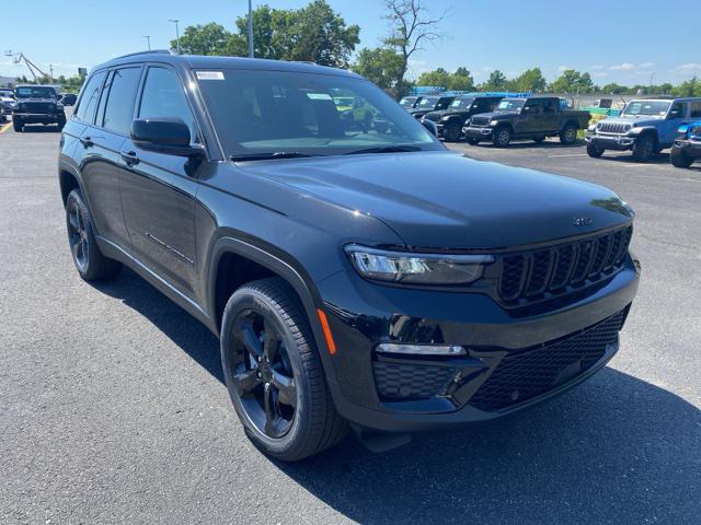 new 2024 Jeep Grand Cherokee car, priced at $46,205