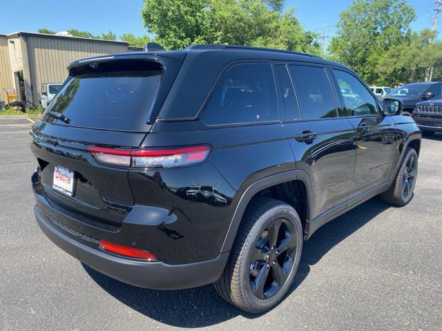 new 2024 Jeep Grand Cherokee car, priced at $46,205