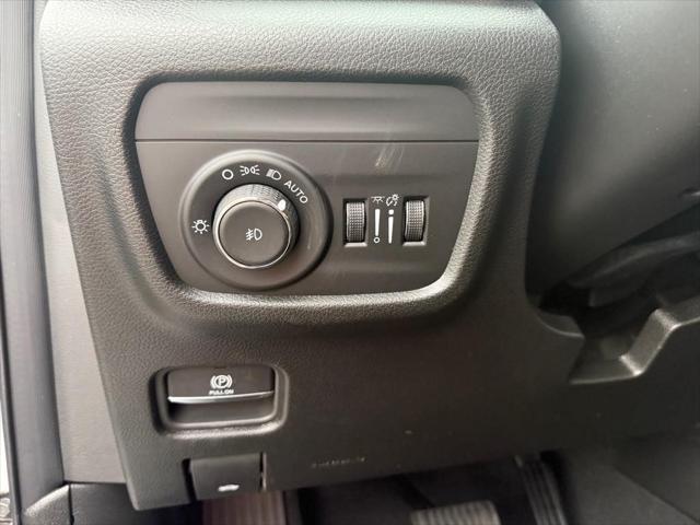 new 2025 Jeep Grand Cherokee L car, priced at $45,692
