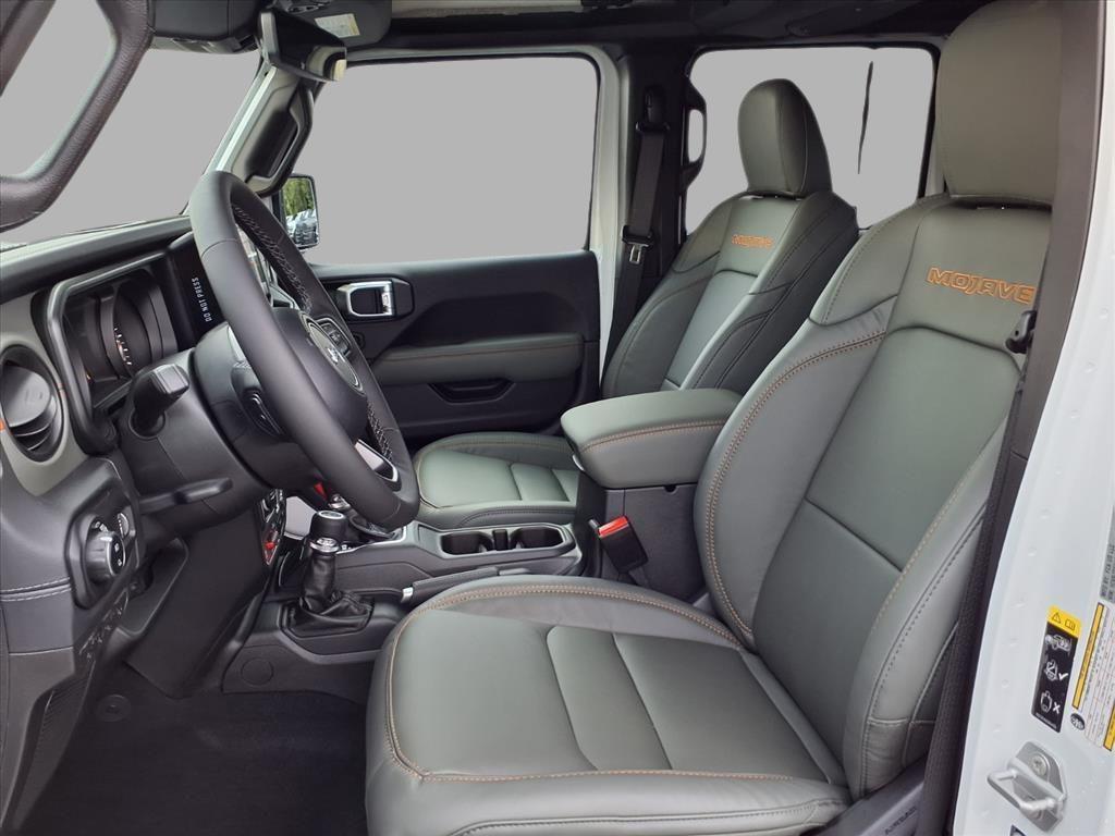 new 2025 Jeep Gladiator car, priced at $52,159