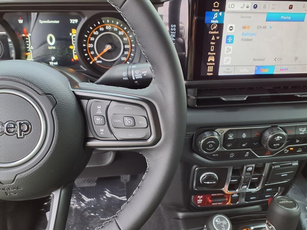 new 2025 Jeep Gladiator car, priced at $52,159