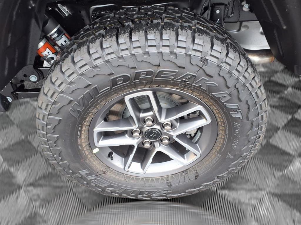 new 2025 Jeep Gladiator car, priced at $52,159