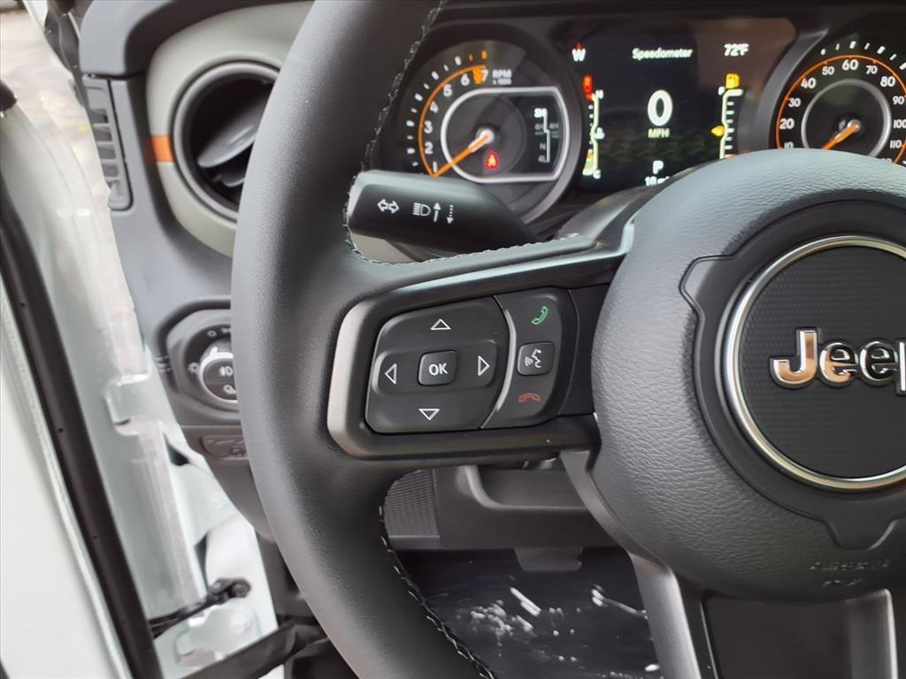 new 2025 Jeep Gladiator car, priced at $52,159