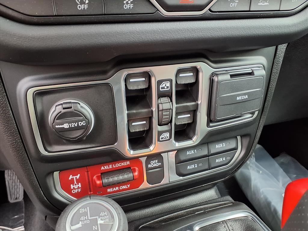 new 2025 Jeep Gladiator car, priced at $52,159