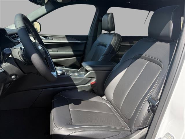 new 2025 Jeep Grand Cherokee L car, priced at $53,072