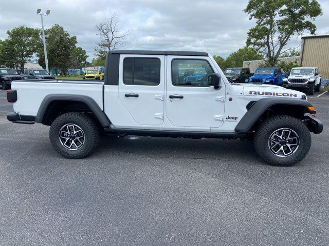 new 2024 Jeep Gladiator car, priced at $60,745