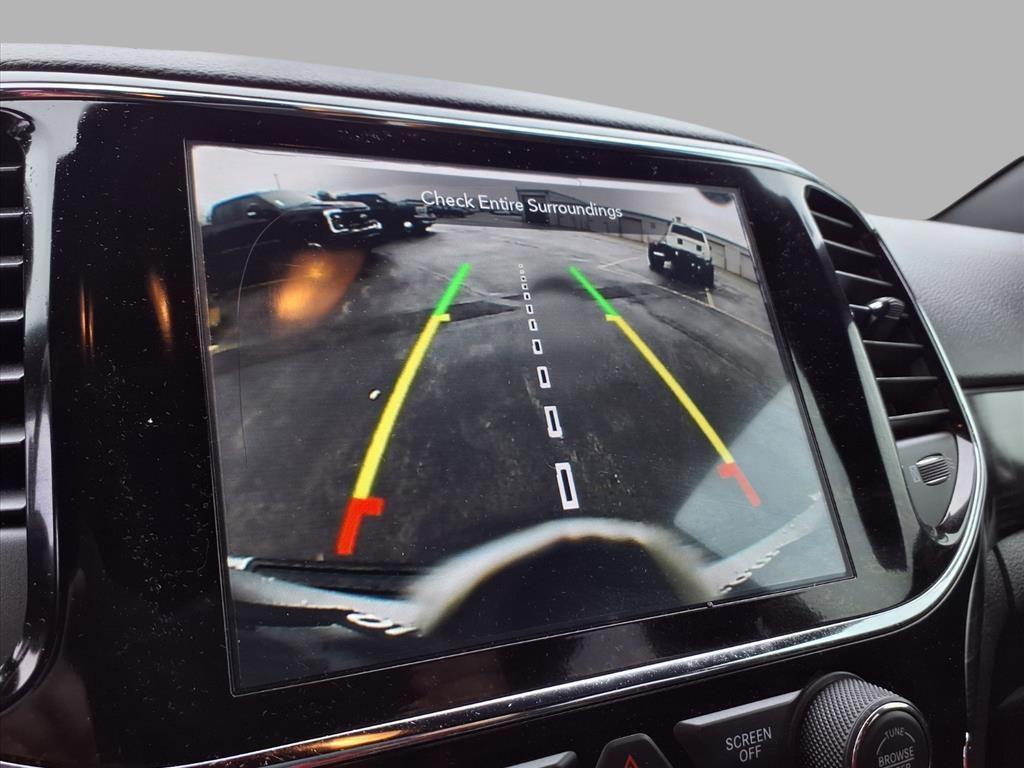 used 2020 Jeep Grand Cherokee car, priced at $21,118