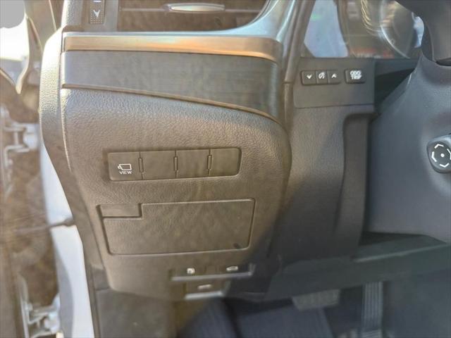 used 2021 Lexus ES 300h car, priced at $29,438