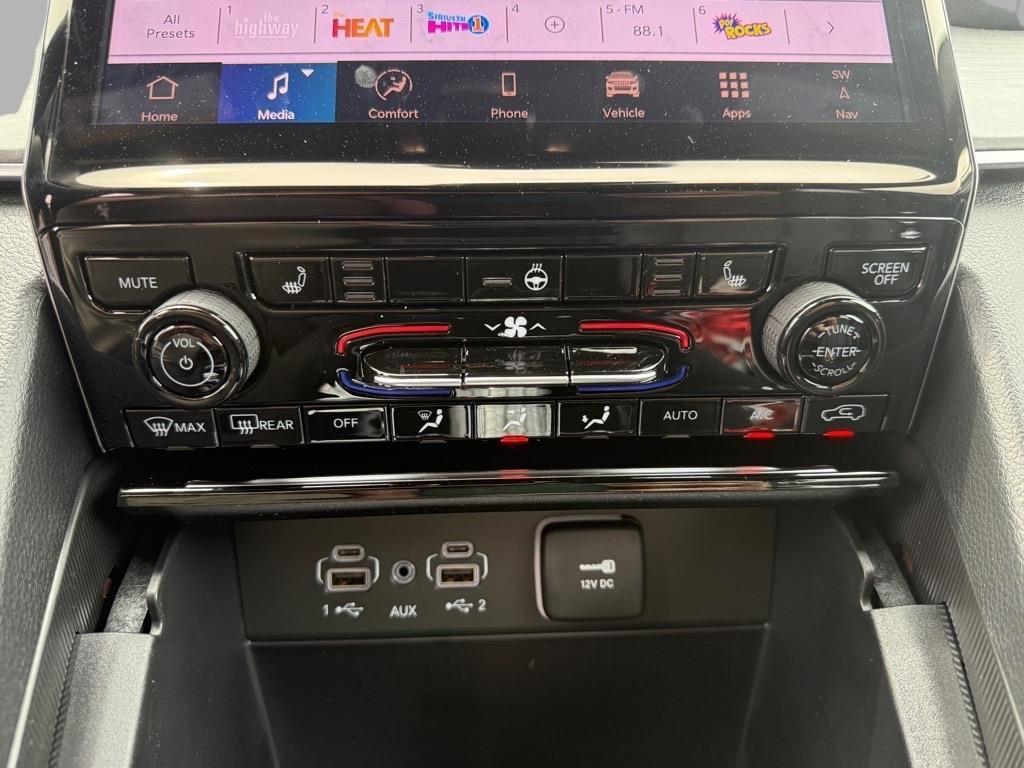 new 2025 Jeep Grand Cherokee L car, priced at $39,958