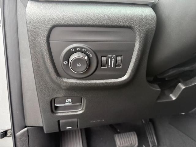 new 2025 Jeep Grand Cherokee L car, priced at $43,875