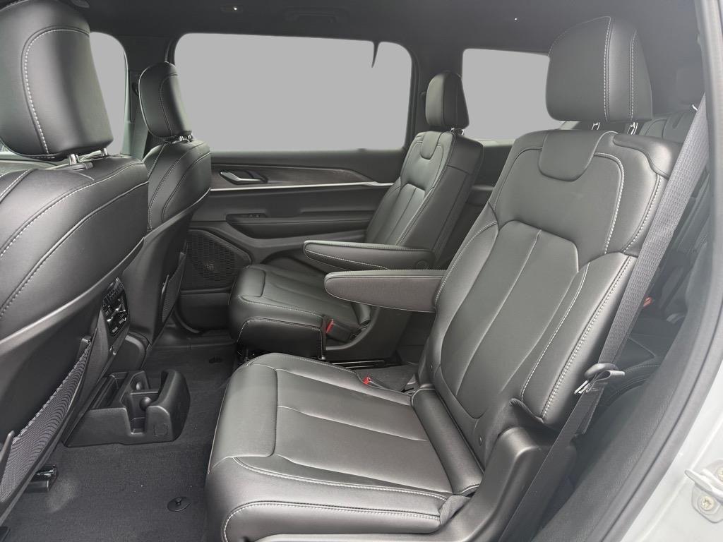new 2025 Jeep Grand Cherokee L car, priced at $39,958