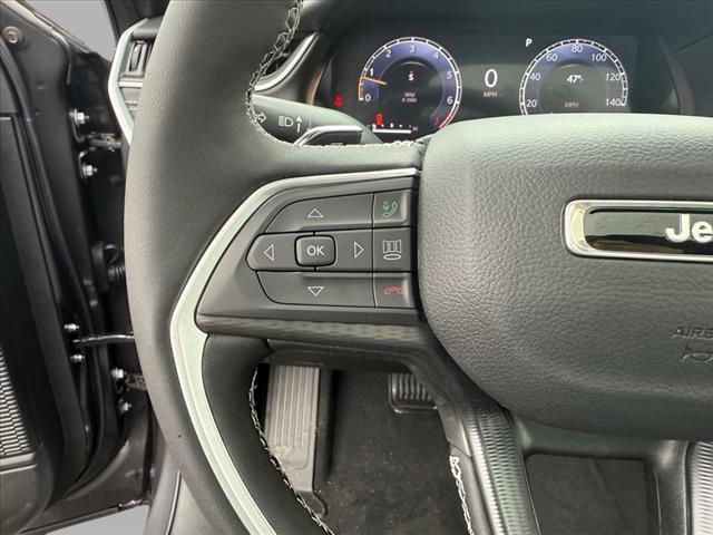 new 2025 Jeep Grand Cherokee car, priced at $40,893