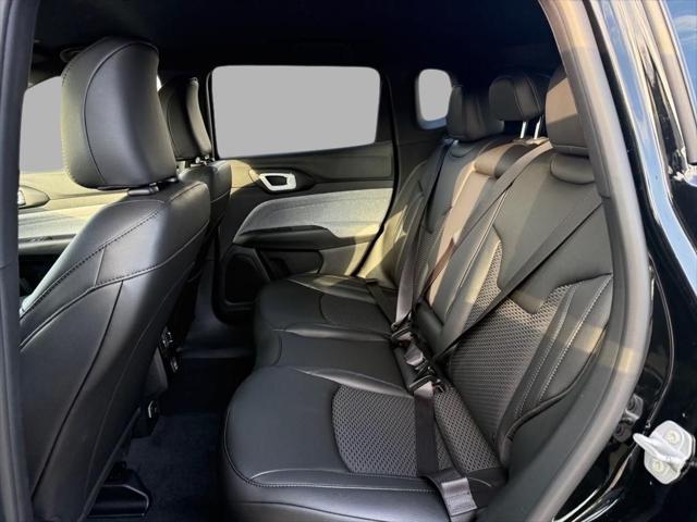new 2025 Jeep Compass car, priced at $28,900