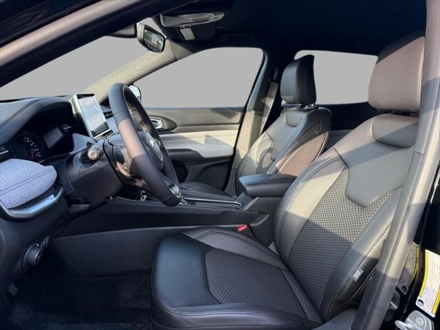 new 2025 Jeep Compass car, priced at $28,900