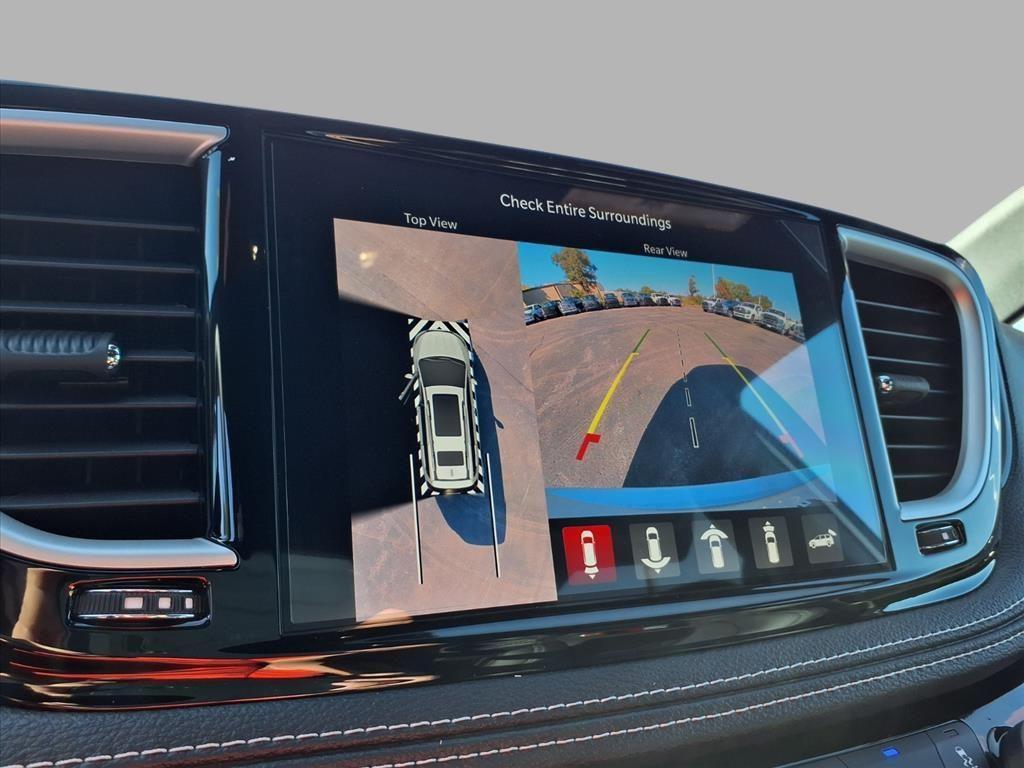 new 2026 Chrysler Pacifica car, priced at $39,625