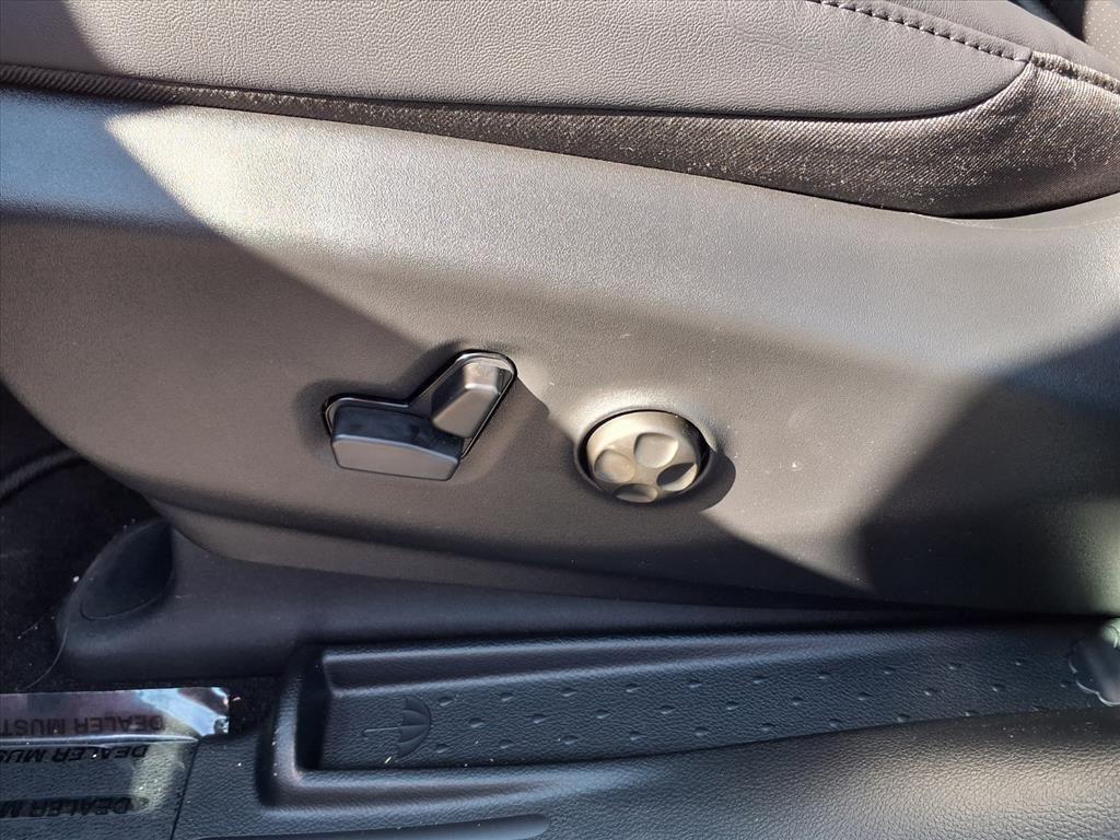 new 2026 Chrysler Pacifica car, priced at $39,625