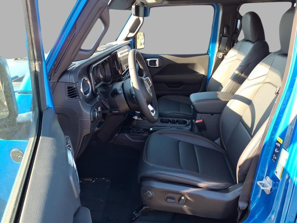 new 2025 Jeep Wrangler car, priced at $50,207