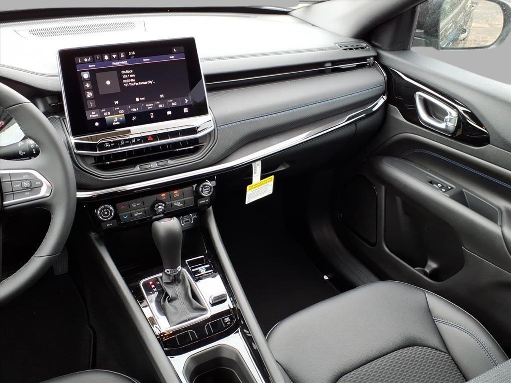 new 2026 Jeep Compass car, priced at $31,285
