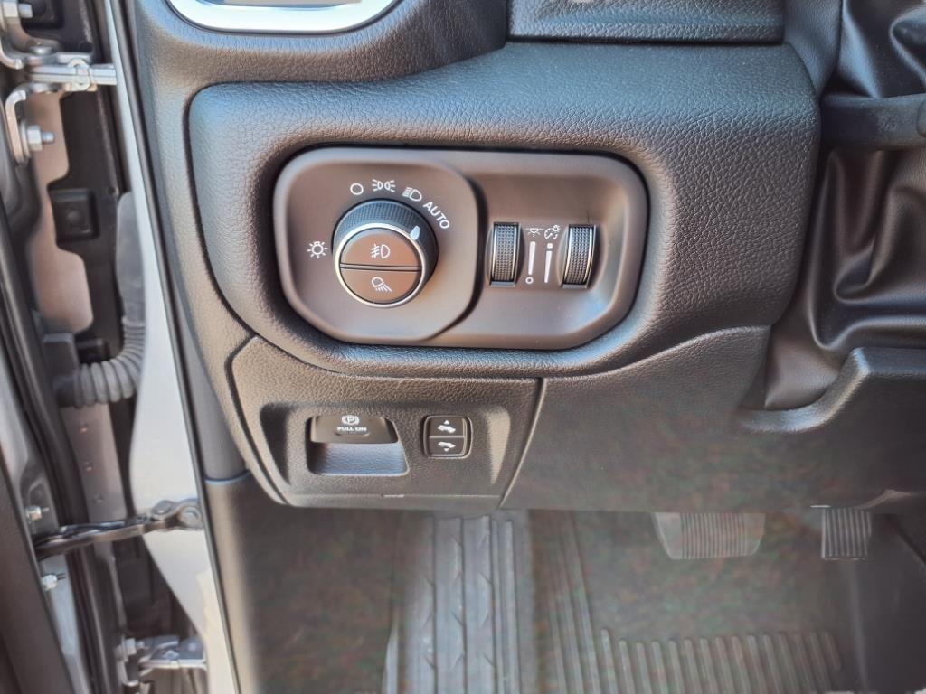 new 2025 Ram 1500 car, priced at $55,630