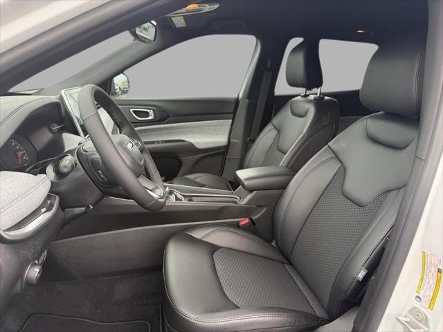 new 2025 Jeep Compass car, priced at $27,995