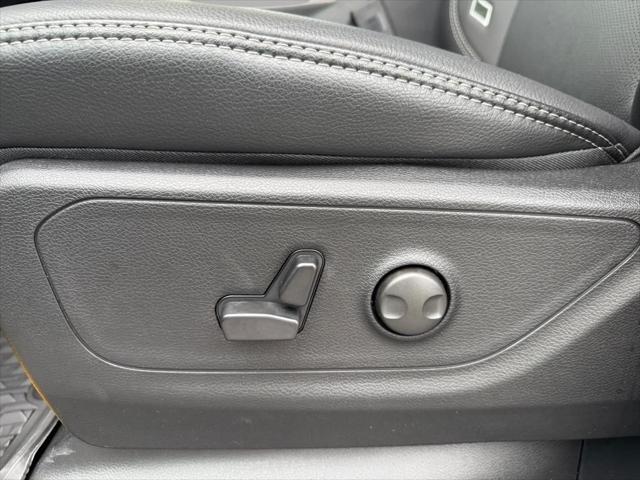 new 2025 Ram 1500 car, priced at $61,995