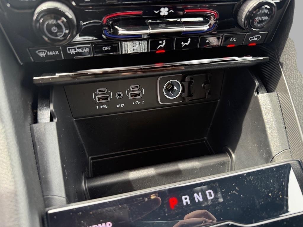 new 2025 Jeep Grand Cherokee L car, priced at $40,162
