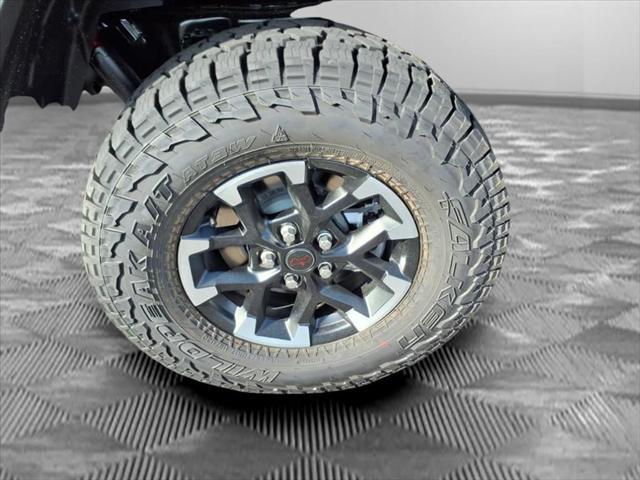 new 2025 Jeep Gladiator car, priced at $57,650
