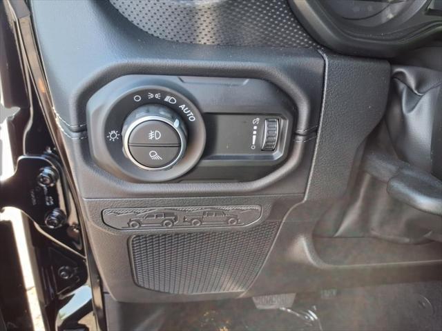 new 2025 Jeep Gladiator car, priced at $57,650