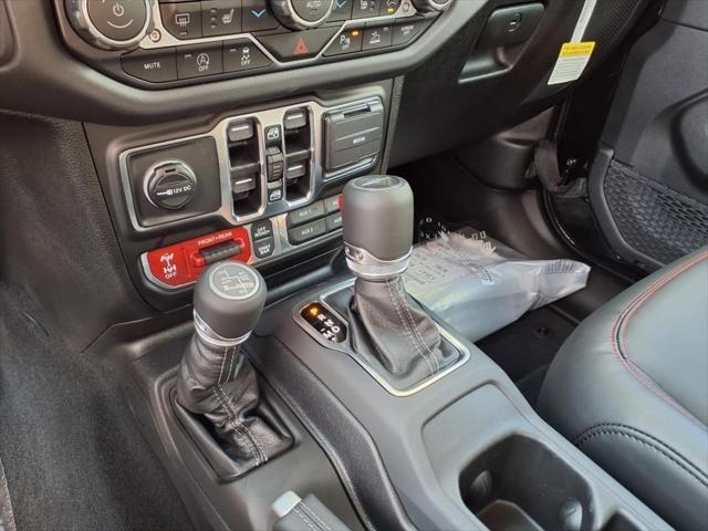 new 2025 Jeep Gladiator car, priced at $57,650