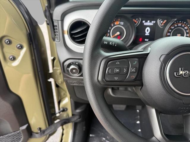 new 2025 Jeep Wrangler car, priced at $32,751