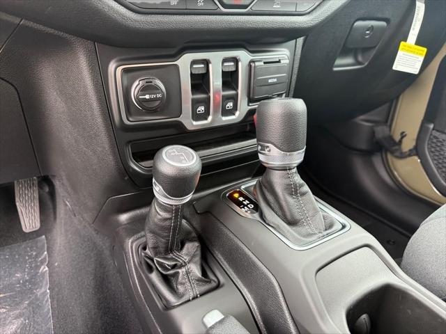 new 2025 Jeep Wrangler car, priced at $32,751