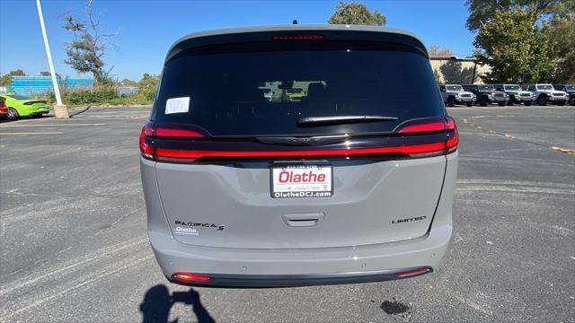 new 2025 Chrysler Pacifica car, priced at $49,865