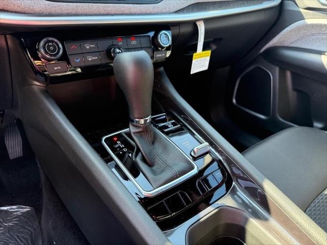 new 2025 Jeep Compass car, priced at $28,900