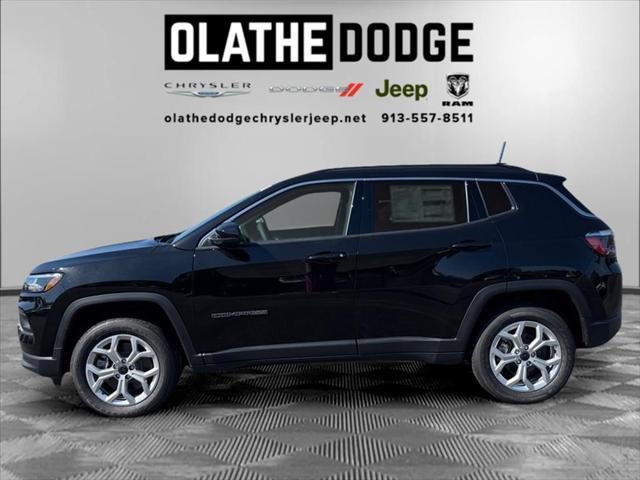 new 2025 Jeep Compass car, priced at $28,900
