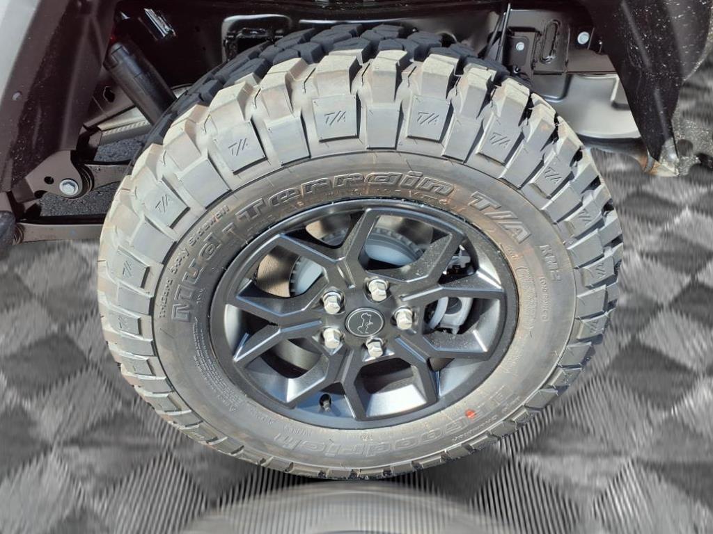 new 2025 Jeep Gladiator car, priced at $41,474