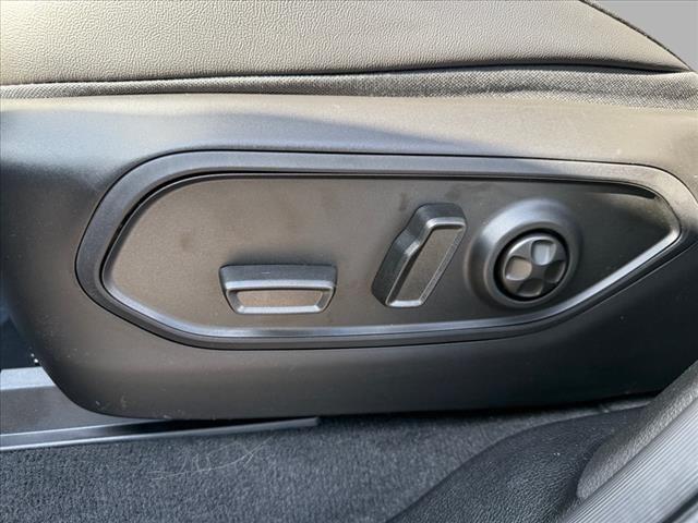 new 2025 Jeep Grand Cherokee car, priced at $40,896