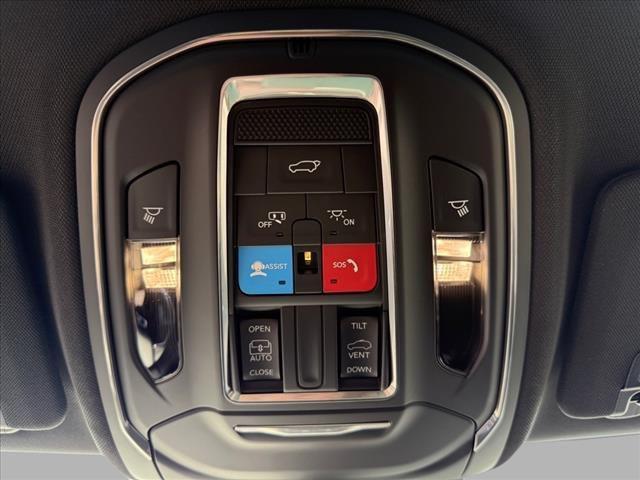new 2025 Jeep Grand Cherokee car, priced at $40,896