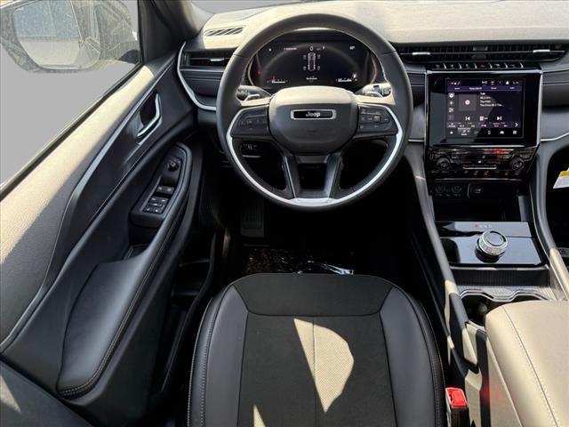 new 2025 Jeep Grand Cherokee car, priced at $40,896