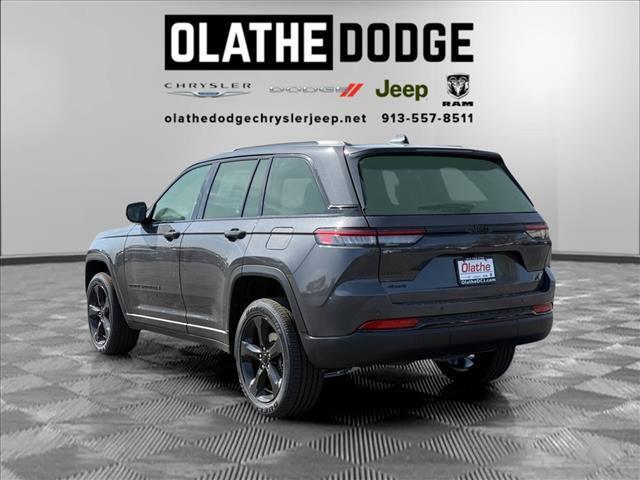 new 2025 Jeep Grand Cherokee car, priced at $40,896