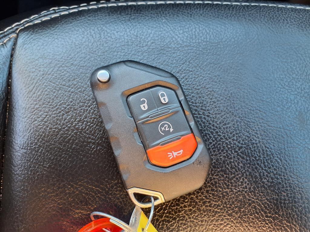 used 2020 Jeep Gladiator car, priced at $23,409