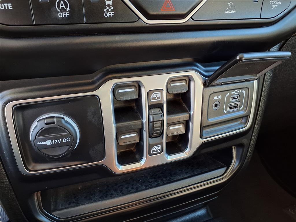 used 2020 Jeep Gladiator car, priced at $23,409