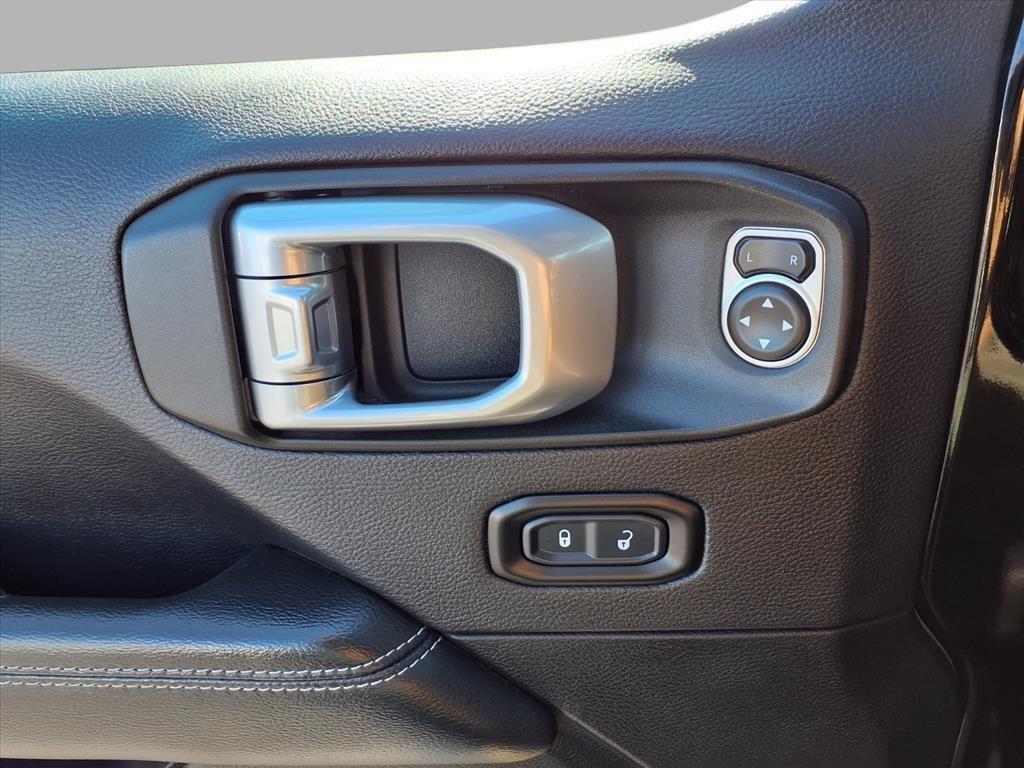 used 2020 Jeep Gladiator car, priced at $23,409