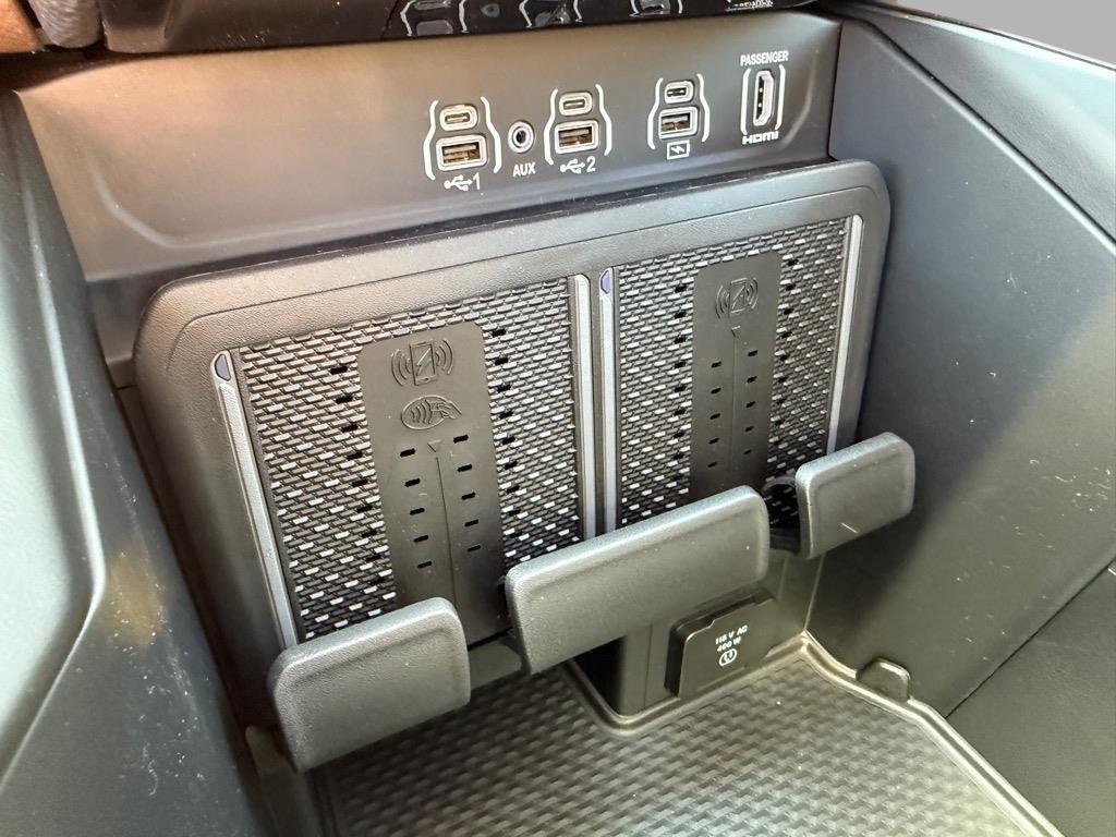 new 2025 Ram 1500 car, priced at $71,650