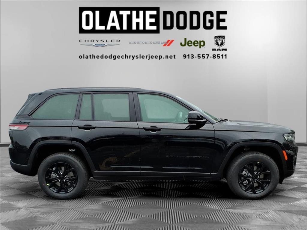 new 2025 Jeep Grand Cherokee car, priced at $39,609