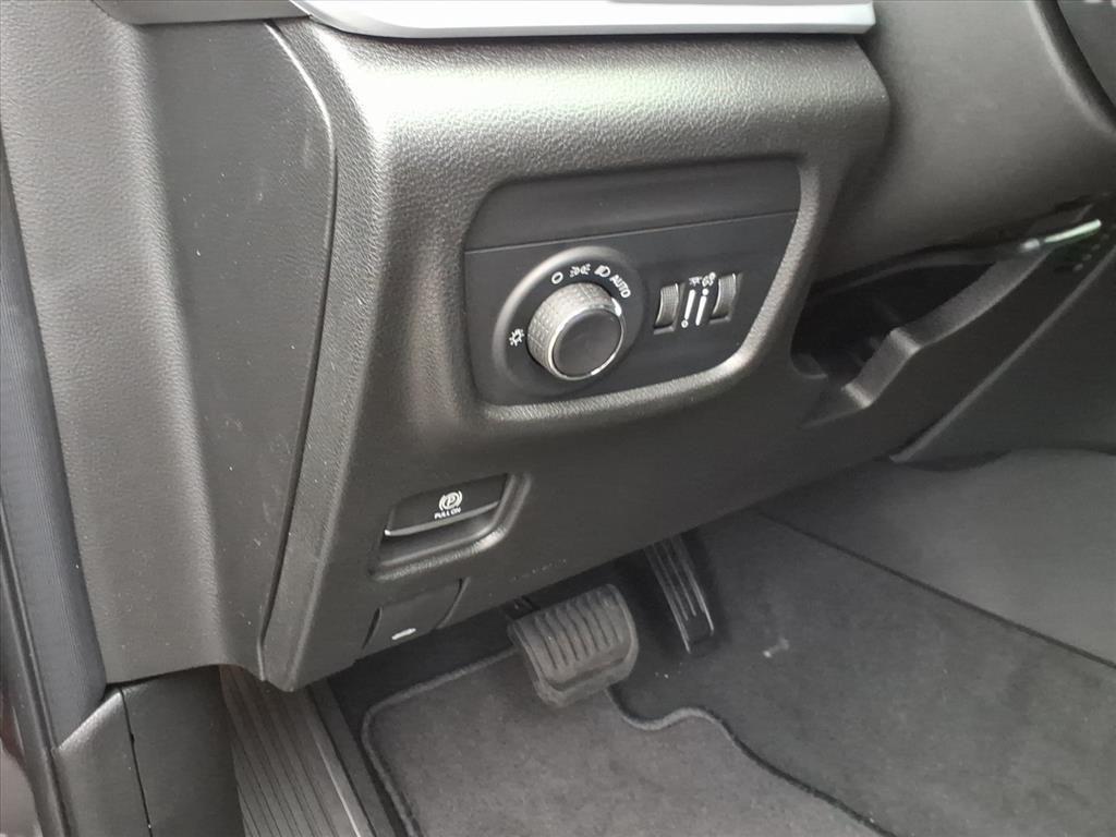 new 2025 Jeep Grand Cherokee car, priced at $39,609