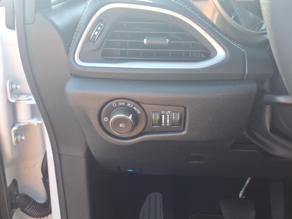 new 2026 Chrysler Pacifica car, priced at $37,400